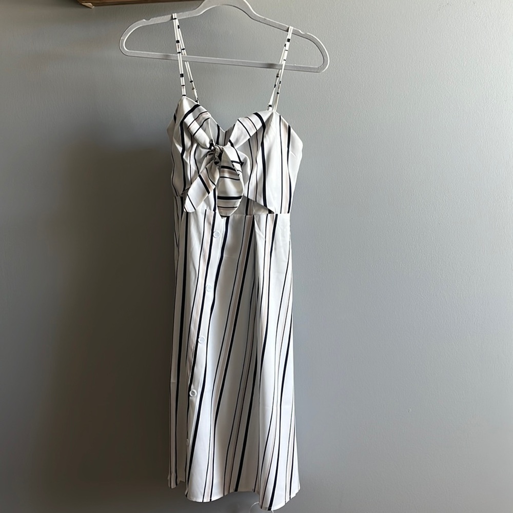 NEW! STRIPED TIE FRONT DRESS